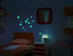 دهانات مضيئة في الظلام