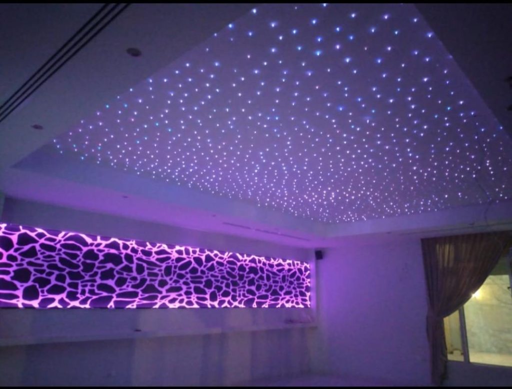 دهانات مضيئه